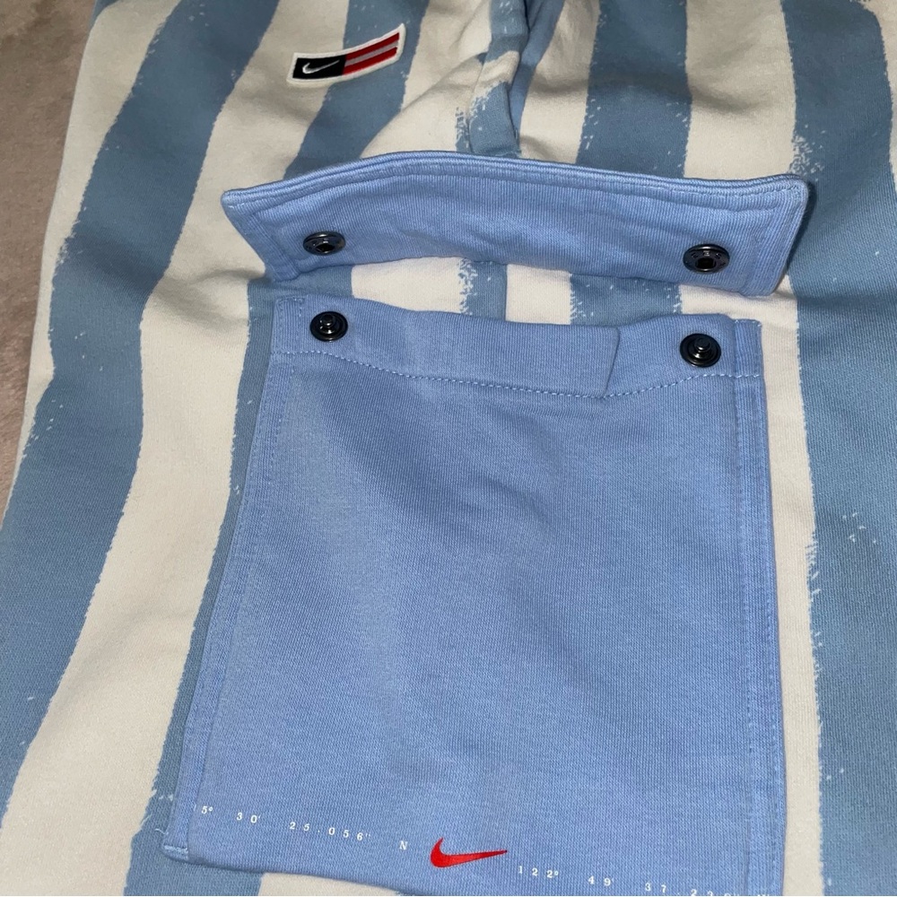 Nike short size S - Picture 5 of 8